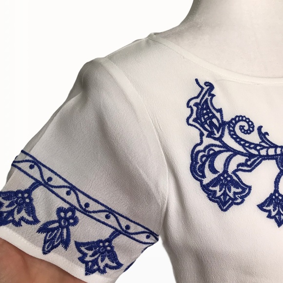 Lulu’s Embroidered Shift Women’s Mini Dress - XS - Picture 13 of 17